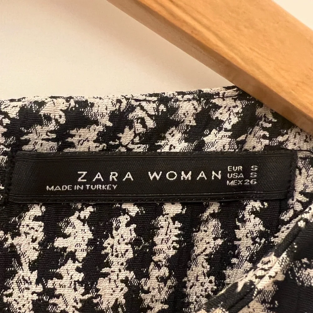 ZARA Tweed Printed Dress - Picture 2 of 4